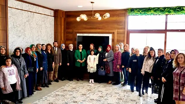 Hanımefendi Yavuz: Sağlık Çalışanlarının Gayretlerini Takdir Ediyoruz