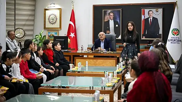 Minik Yüreklerden Başkan Er'e Teşekkür Ziyareti