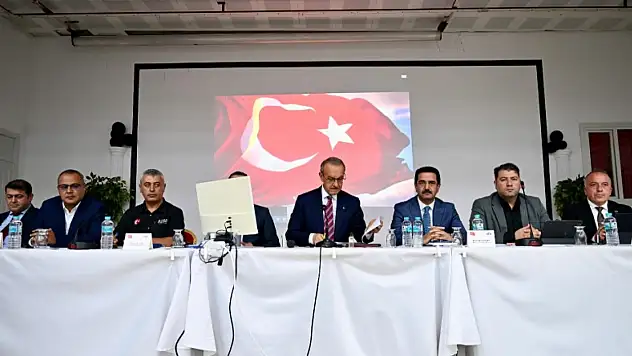 Vali Yavuz: Farklı Görüşler Olabilir Önemli Olan Ortak Bir Akılda Buluşmaktır!