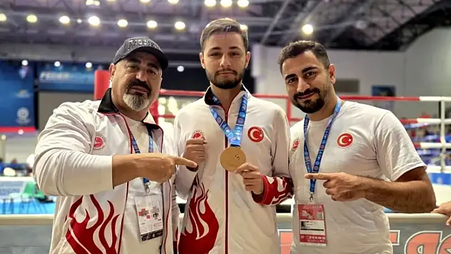 Yeşilyurt Belediyesi'nin Kick Boks Milli Sporcusu Avrupa Üçüncüsü
