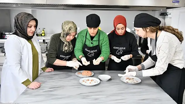 Yeşilyurt Mesleki Eğitim, Yaşam Merkezi'nde Kurslarına Yoğun İlgi