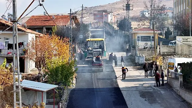 Yeşilyurt'ta Trafik Akışı Rahatlıyor, Yaya Geçişleri Güvenli Hale Geliyor