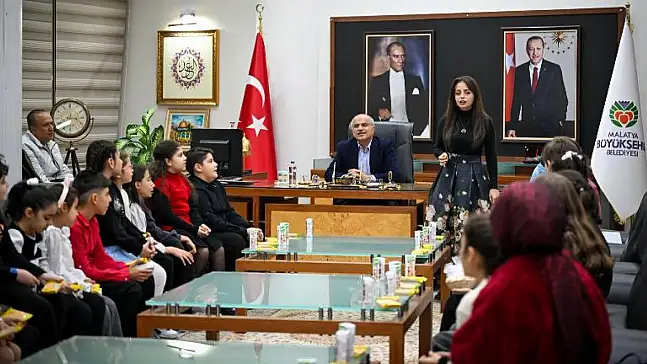 Minik Yüreklerden Başkan Er'e Teşekkür Ziyareti