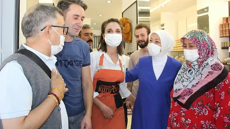 AK Partili Çalık'tan Malatya'da esnaflara Ziyaret