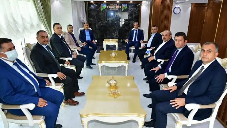 'AK Partinin Hizmet Felsefesine Uygun Yatırımları Görmek Bizi Mutlu Etti'