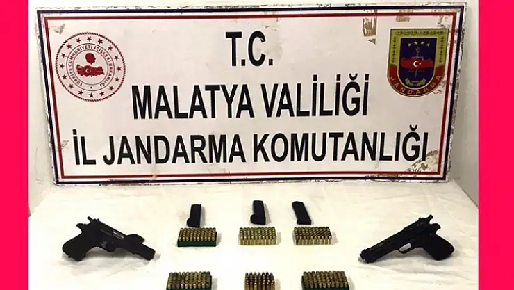 Akçadağ'da PKK/KCK  ve Sol Terör Örgütlerinin Propagandasını Yapan Şahsa Operasyon