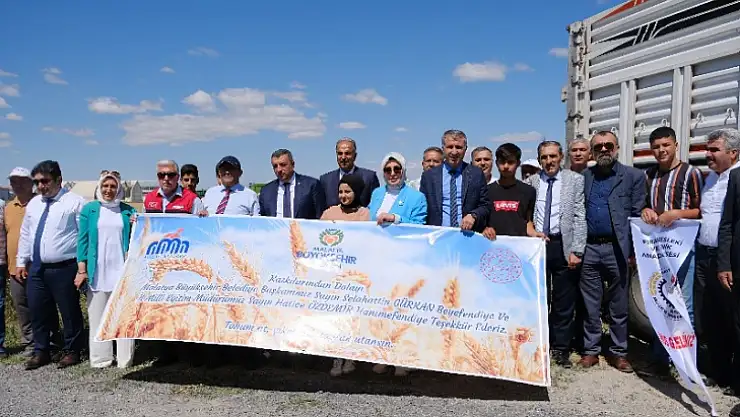 Akçadağ İlçesinde' Tarladan Sofraya Tarım Lisesi' projesi Buğday Hasadı