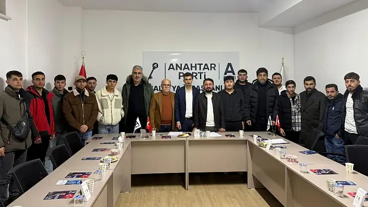 Anahtar Parti Battalgazi İlçe Gençlik Kollarında Yeni Dönem