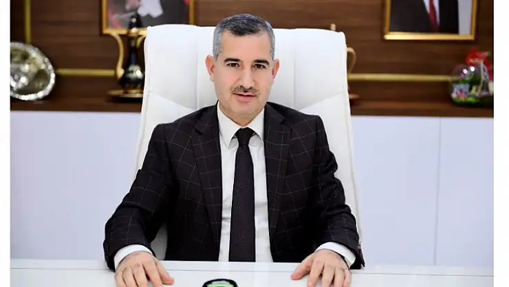 'Annelerimiz Sevginin, Şefkatin ve İyiliğin Sembolüdür'