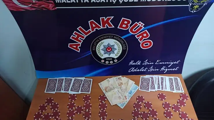 Aranan 74 Kişi Yakalandı