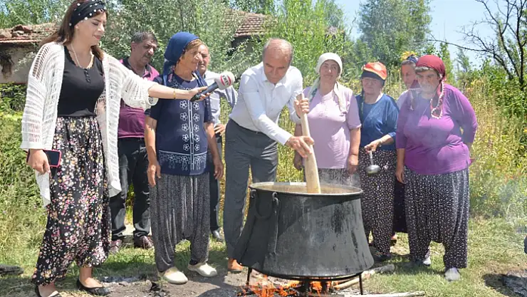 Arguvan Kızık Mahallesinde Aşure Etkinliği