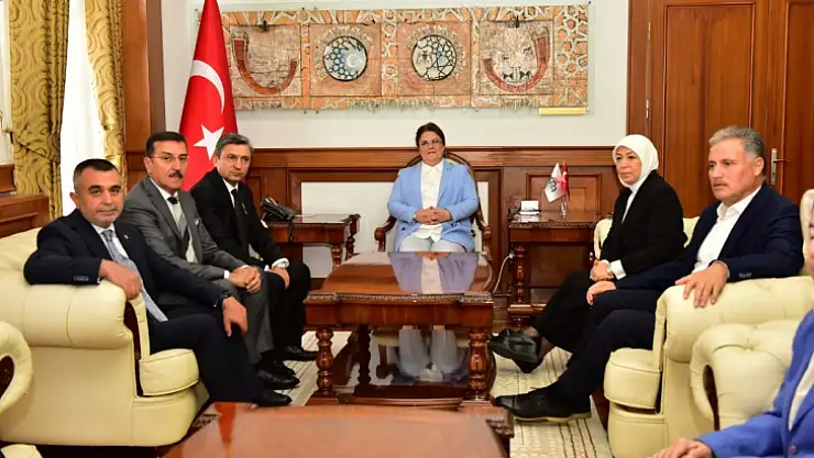 Bakan Yanık Vali Şahin'i Makamında Ziyaret Etti
