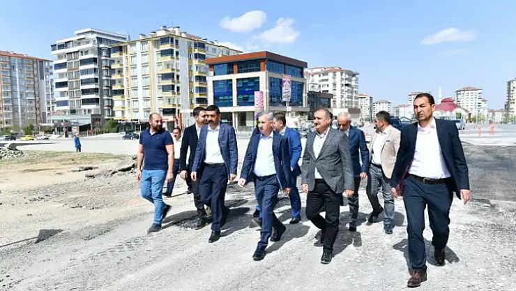 Başkan Çınar Çilesiz Mahallesindeki Hizmetleri İnceledi