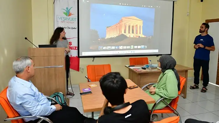 Başkan Çınar'dan İngilizce Kursuna Ziyaret