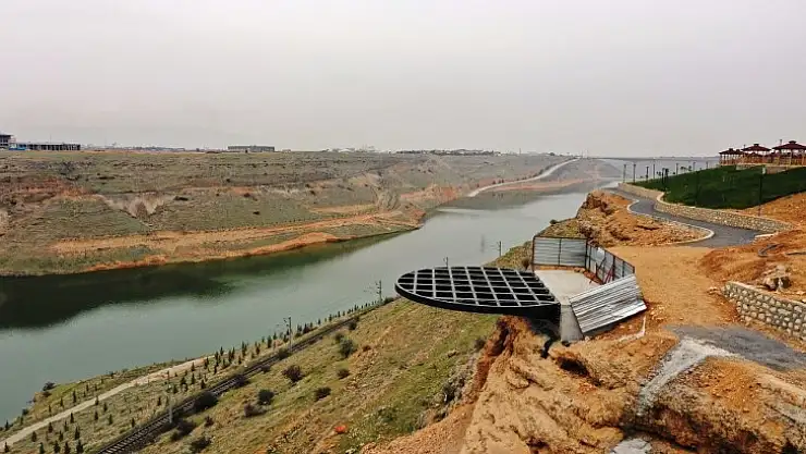 Başkan Çınar'dan Seyir Terasında İnceleme