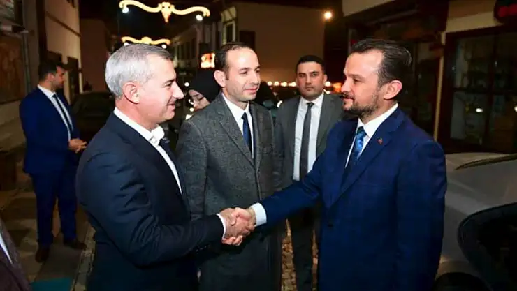 Başkan Çınar ve Türkiye Ulusal Ajansı Başkanı Astarcı Gençlerle Buluştu