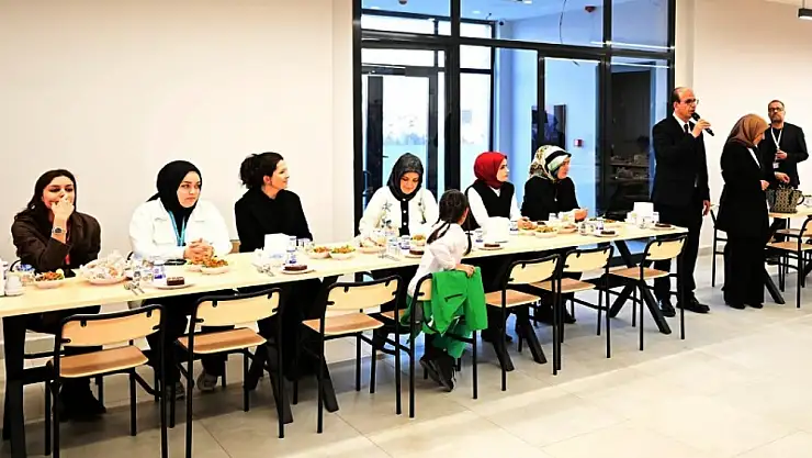 Başkan Geçit Kadın Personelleri Unutmadı