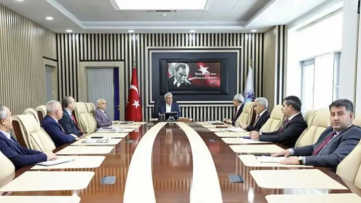 Başkan Güder A Takımıyla Çalışmaları Değerlendirdi