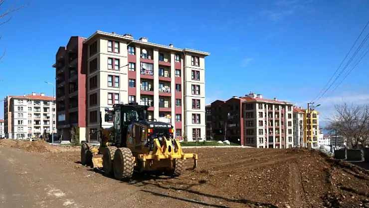 Başkan Güder' İlçenin Her Köşesinde Ulaşımı Sağlamlaştırıyoruz'