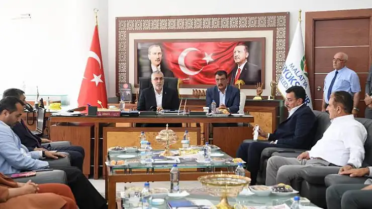 Başkan Gürkan, Bakan Işıkhan'a Kayısı Çiftçilerinin Sorunlarını İletti