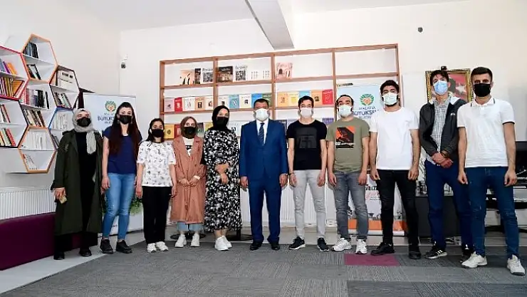 Başkan Gürkan' Hiç Bir Öğrencimiz Yurtsuz Barksız Kalmayacak'