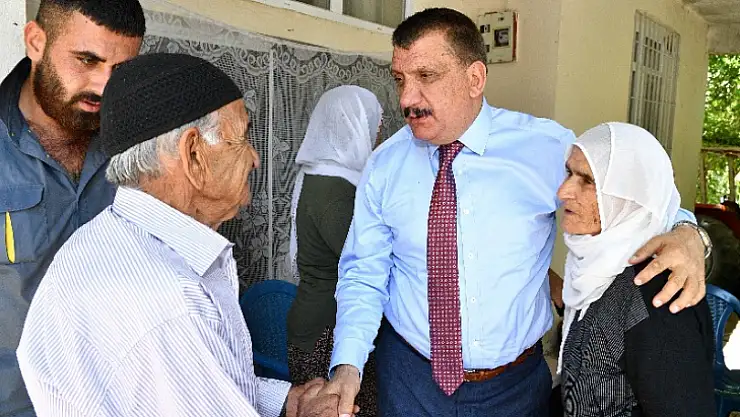 Başkan Gürkan' Yaşlılarımızın Gönüllerine Dokunmanın Gayretindeyiz'