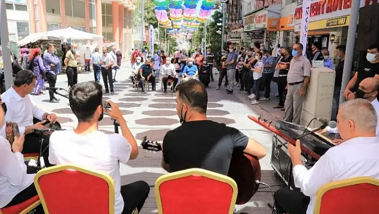 Battalgazi'de 'Babalar Günü' Renkli Etkinliklerle Kutlandı