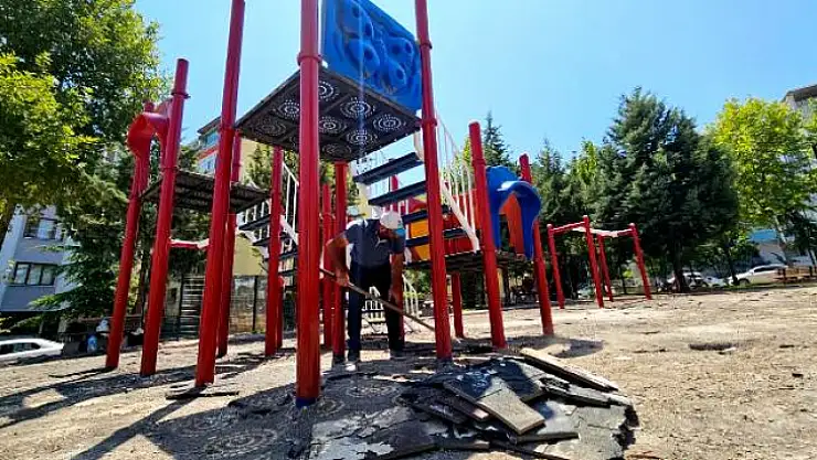 Battalgazi'de Parklar Yenilendi, İlçede Depremin izler Siliniyor.
