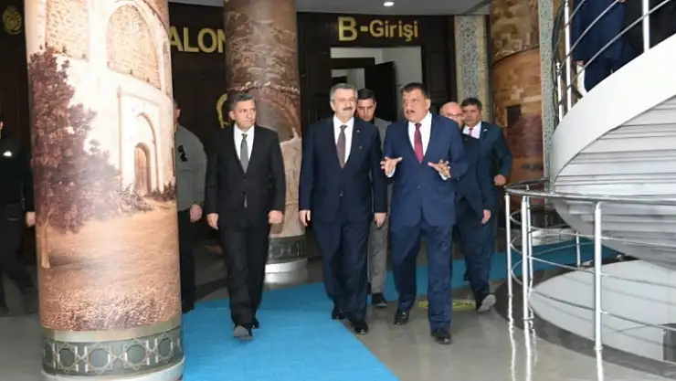 Büyükdede Başkan Gürkan İle Bir Araya Geldi.