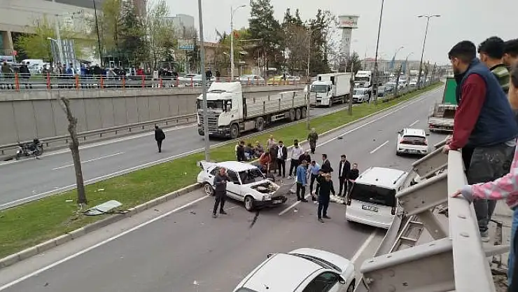 Çevreyolunda Feci Kaza