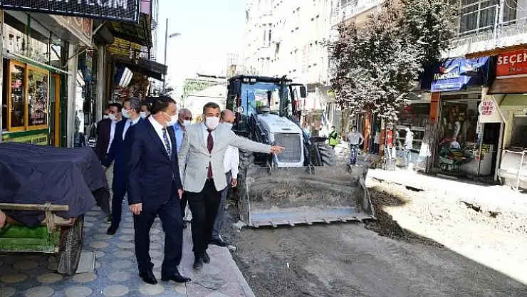 Cezmi Kartay Caddesine Büyükşehirden Neşter