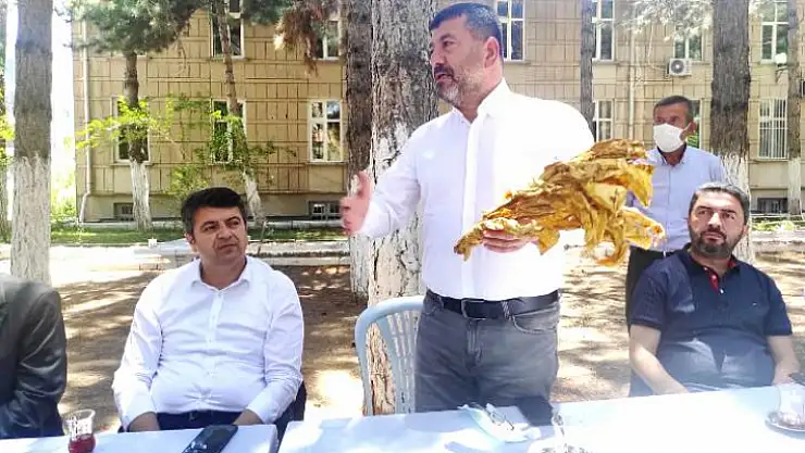 CHP Mv. Ağbaba' Tütünü Ekmek Serbest, Satmak Yasak'