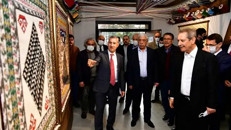 'Çok Değerli Eserler, Tebrik Ederiz'