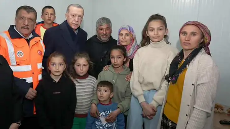 Cumhurbaşkanı Erdoğan Doğanşehir'de Depremzedelerle Buluştu
