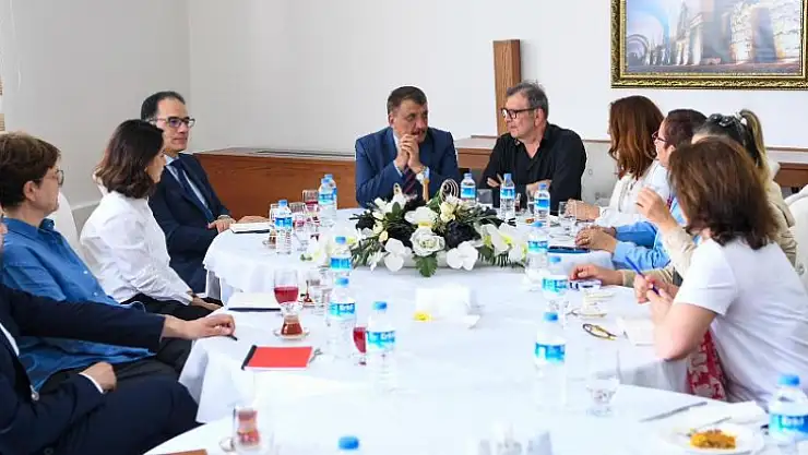 Doğal Hayatı Koruma Vakfı Üyelerinden Başkan Gürkan'a Ziyaret