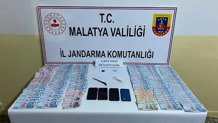 Doğanşehir'de Jandarma Şüphelilere Geçit Vermedi