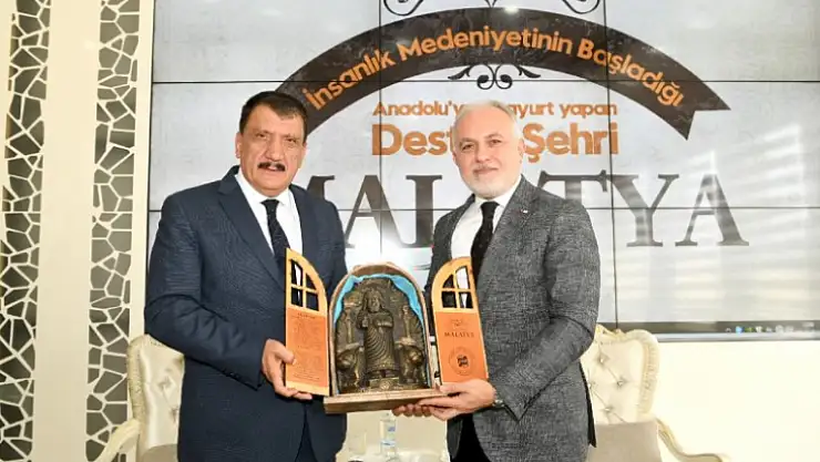 Dr. Kınık' Kısa Süre İçerisinde 1000 Kişi İstihdam Edilecek'