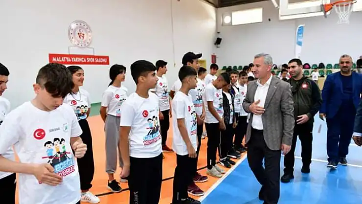 Geleneksel Wushu Kung Fu Şampiyonası Renkli Anlara Sahne Oldu