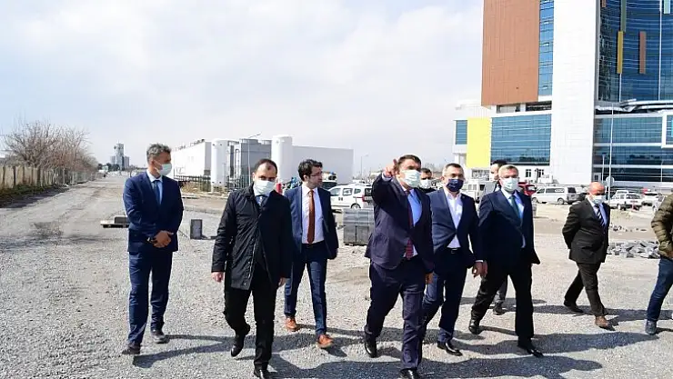 Gürkan, 'Hastane İçerisindeki Alternatif Yol, Ana Artellere Bağlanacak'