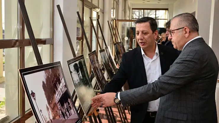 Hayat Devam Ediyor 'İzmit' konulu Fotoğraf Sergisi Açıldı