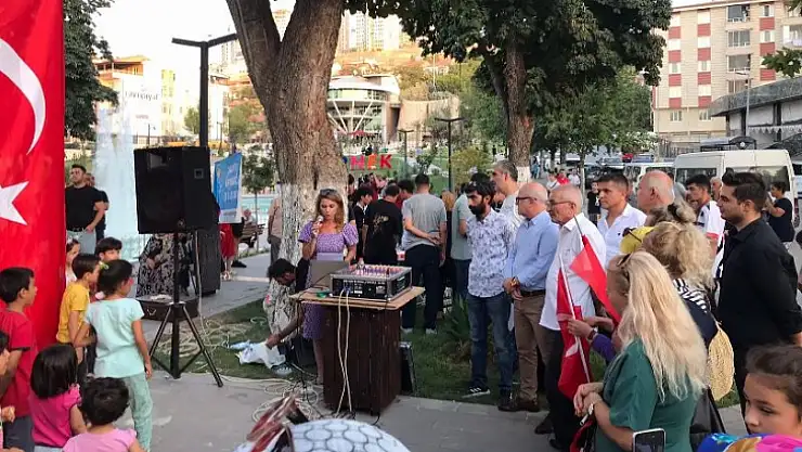 İyi Parti Battalgazi İlçe Teşkilatından Pilav Etkinliği