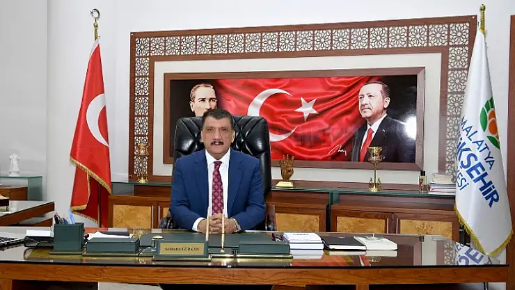 Kadir Gecesi, Manevi İkliminin Yanı Sıra, Birlik ve Beraberlik İçinde Vazgeçilmez Bir Fırsattır