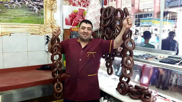 Kasap Sucuğu Tezgahta Ramazan Kaya Farkıyla