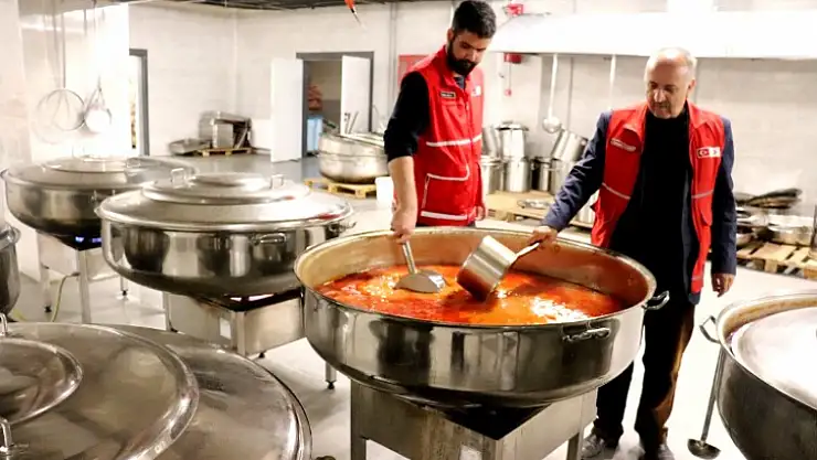 Kızılay Malatya'da Günlük 340 Bin Yemek Dağıtımı Yapıyor