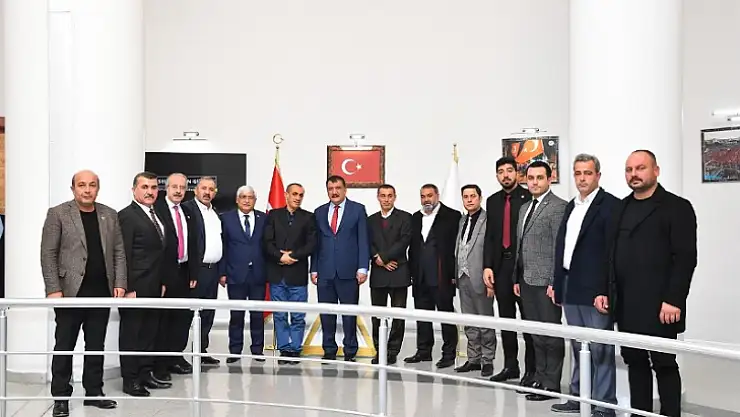 Malatya Muhtarlar Derneğinden Başkan Gürkan'a Ziyaret