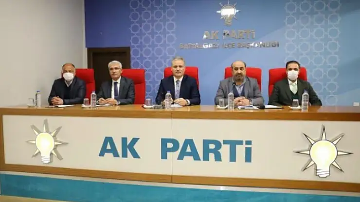 Mv. Çakır, Mahalle Başkanlarını Dinledi