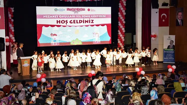 Nezaket Okullarından Yılsonu Etkinlik