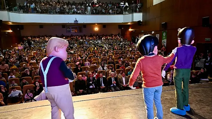 Rafadan Tayfa Gösterisinde Eğlenceli Anlar Yaşandı