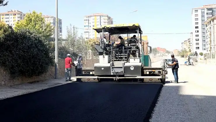 Rezerv Alanlarda İnşaatlar Bitiyor, Battalgazi Belediyesi Yolları Yeniliyor