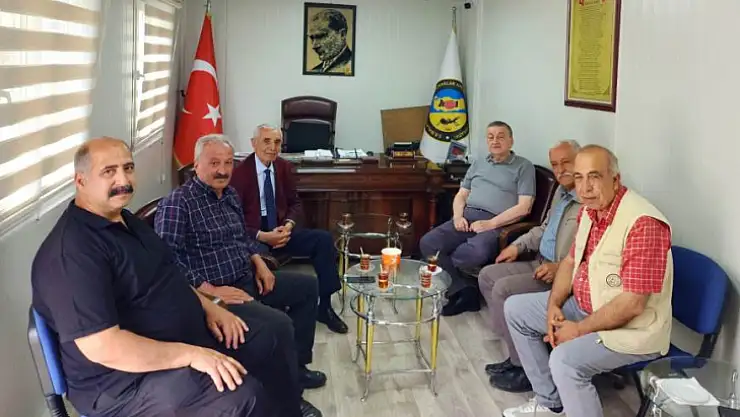 Tabip Odası Başkanı Demirel'den Başkan Evren'e Ziyaret